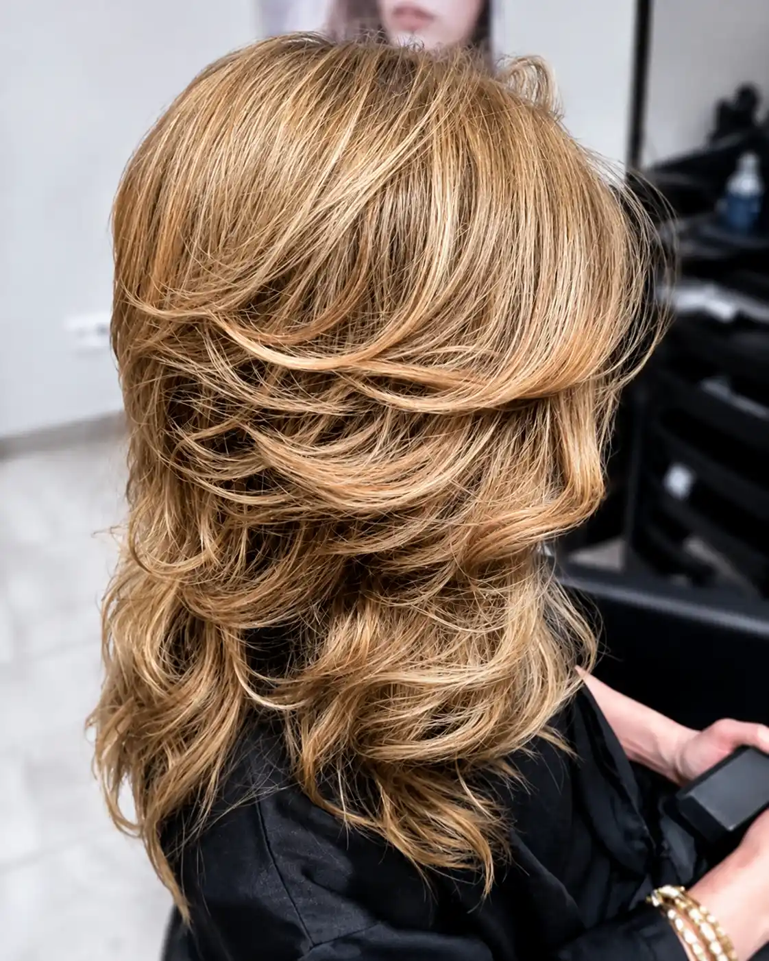 Brushing y secado profesional en Vika Hair & Beauty, peluquería en Palma de Mallorca
